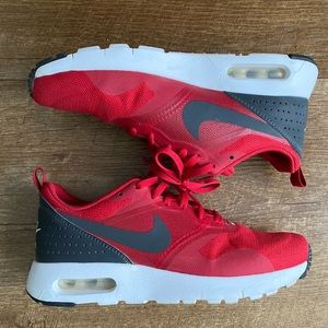 ❌SOLD❌ Nike Air Max Tavas Sneakers